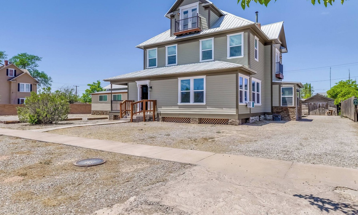 Alamogordo Apartment | Alamogordo Studio Hideaway Near Historic Downtown!
