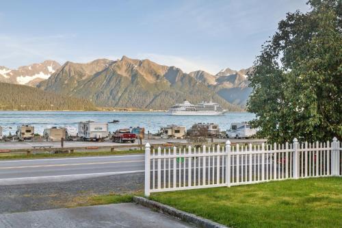 Seward House | Alaska's Point of View