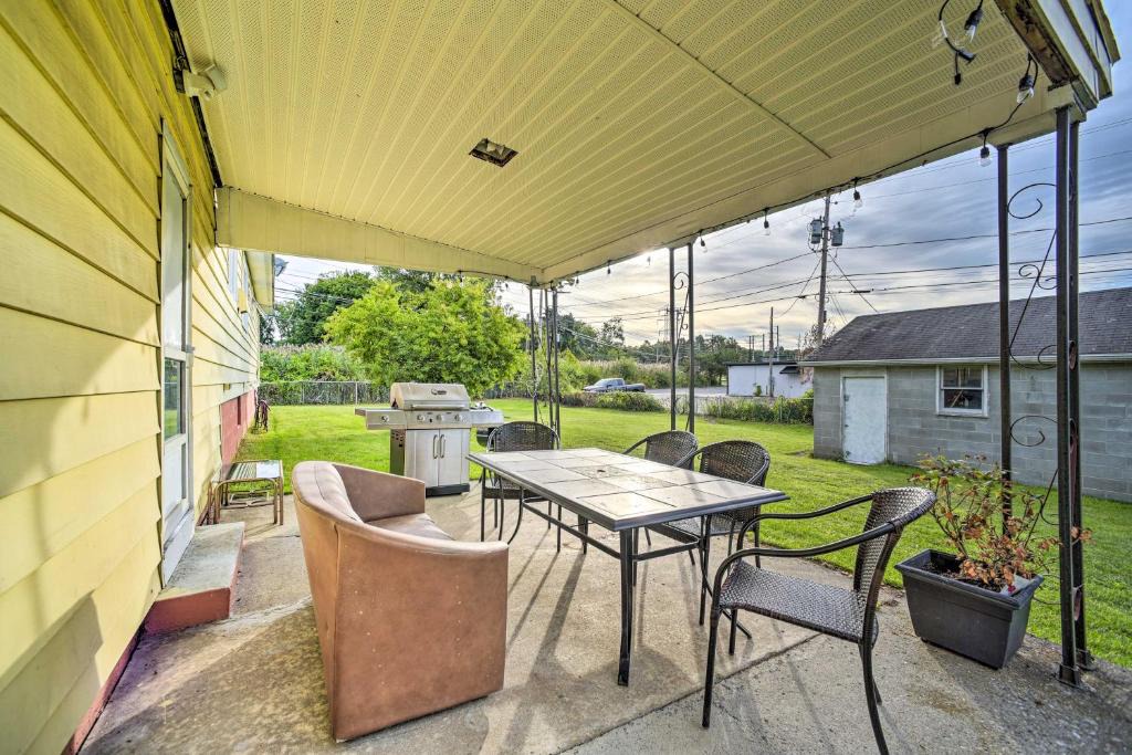 Newtonville House | Albany Home w/Fenced Yard & Patio - Pets Welcome!