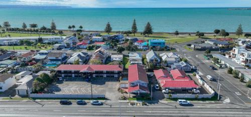 Westshore Hotel | Albatross Motel