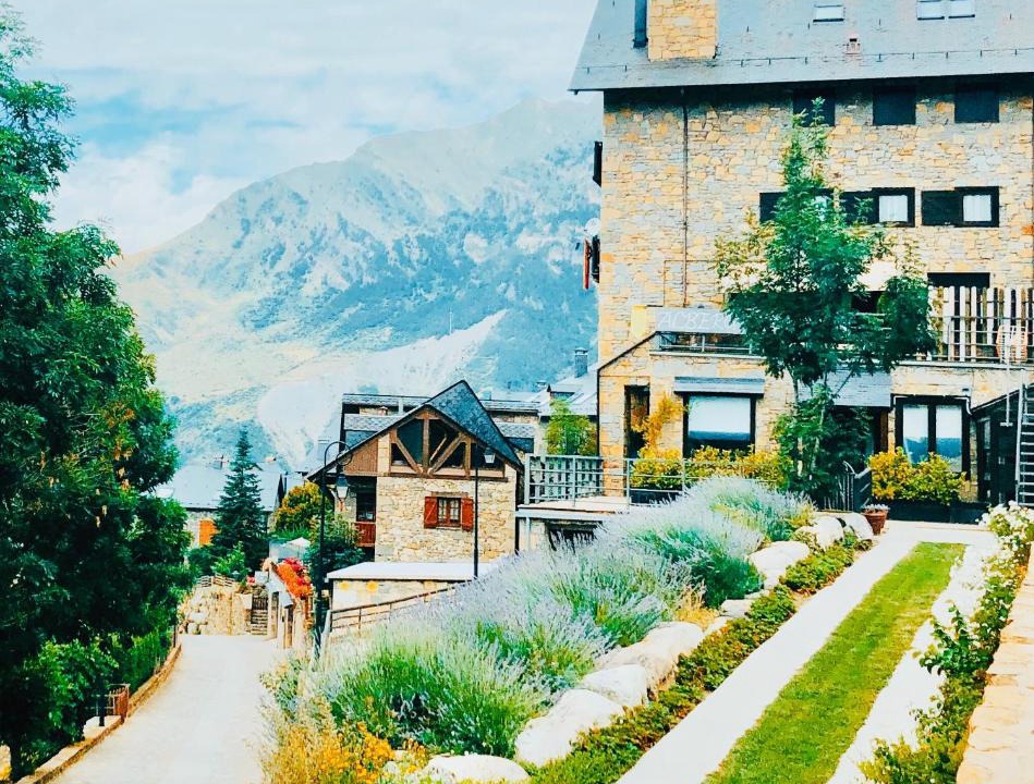Taull Hostel | Alberg Taull