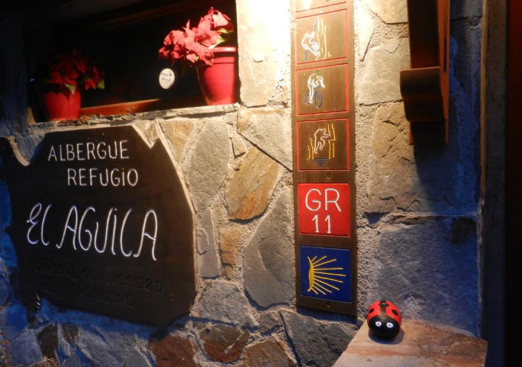 Candanchu Hostel | Albergue "El Aguila"