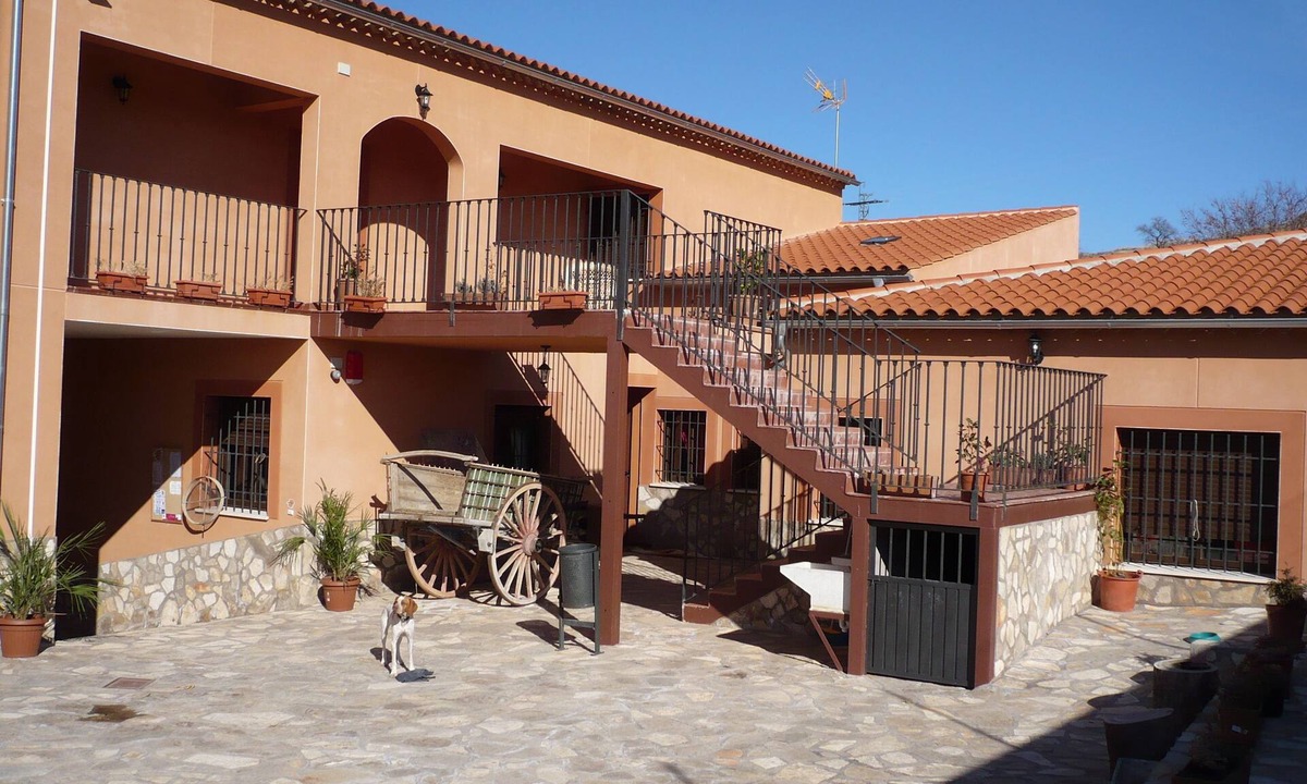 Villanueva de Guadamejud Hostel | Albergue Serranilla - Hostel