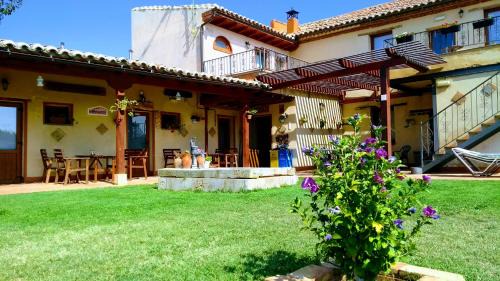 Moratinos Hostel | Albergue San Bruno