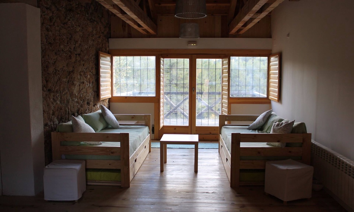 Las Majadas House | ALBERGUE TEJADILLOS is a site specially designed to share.