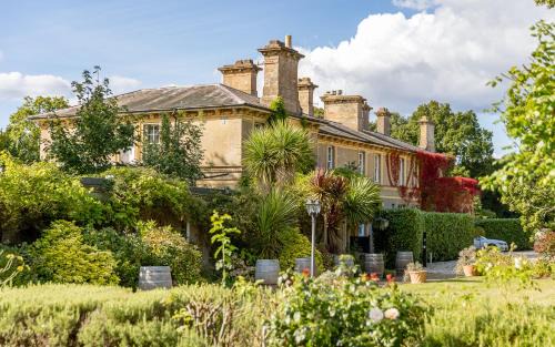 East Cowes House | Albert Cottage Hotel