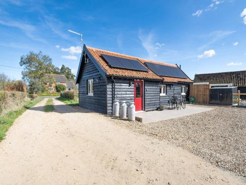 Diss House | Alberts Dairy