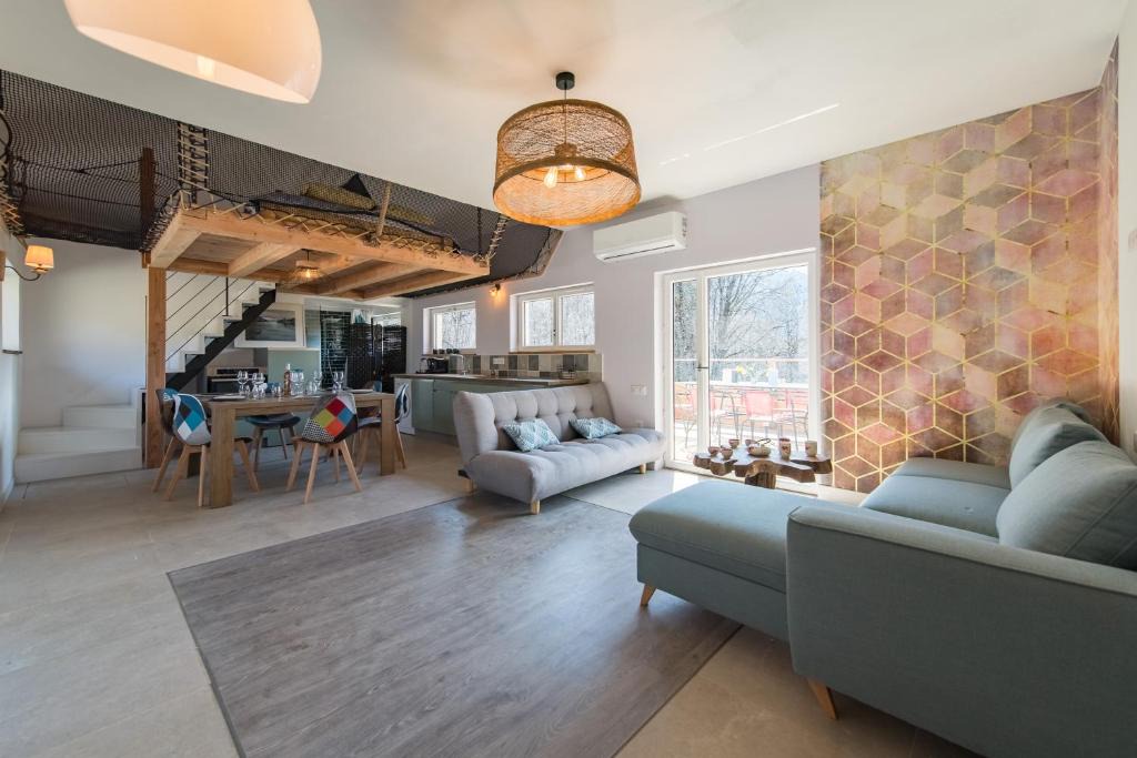 Albiez-le-Jeune Villa | albiez-hoterement