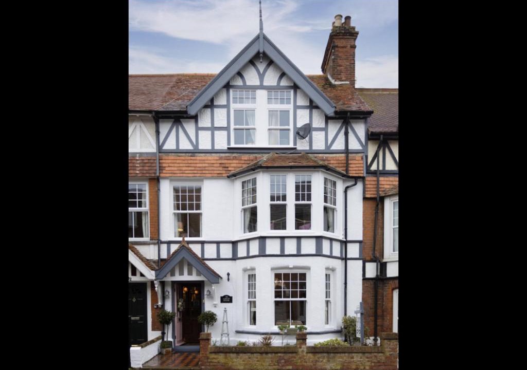 Cromer Bed & Breakfast | Albury House