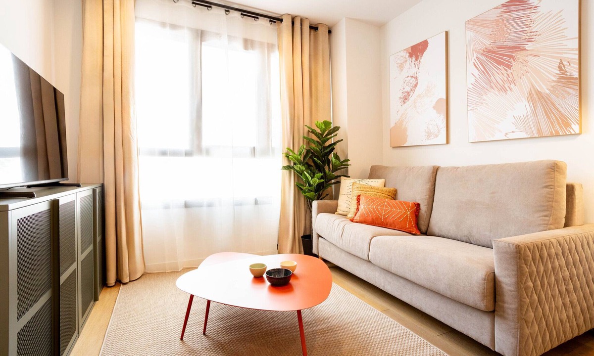 Ciudad Lineal Apartment | Alcala VI apartament in Madrid