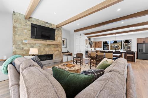 River Run Villa | Alcove 75