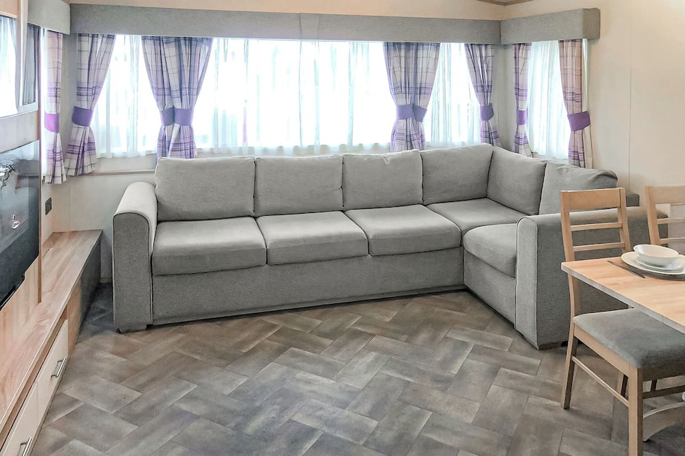 Chapel Saint Leonards House | Alder Prestige (WC Access)