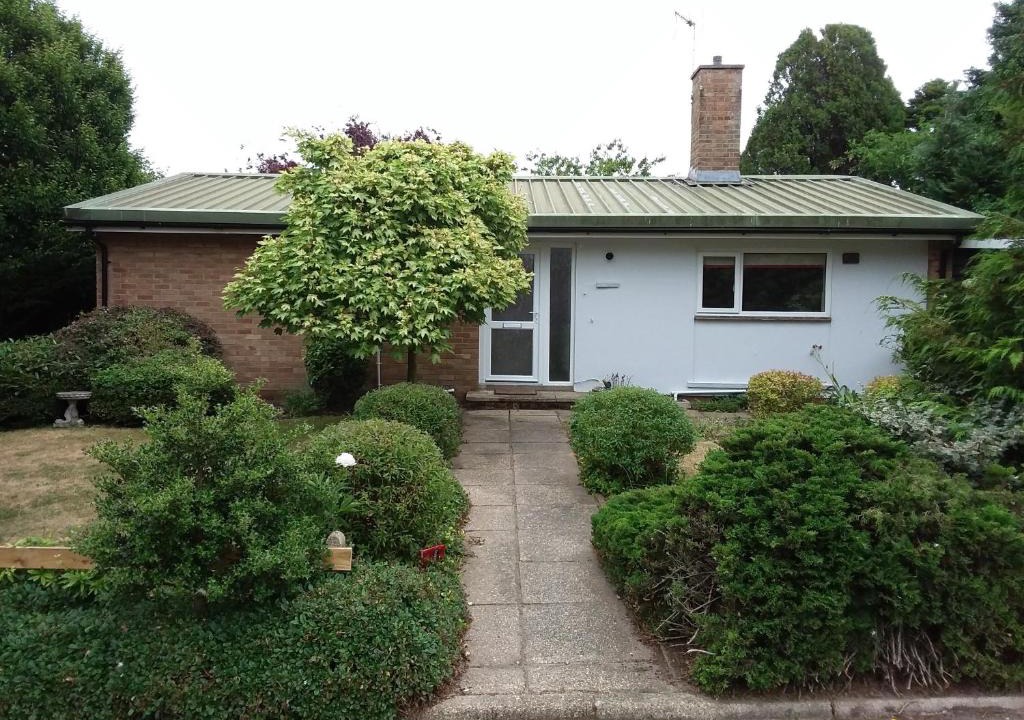 Wells-next-the-Sea Apartment | Alderman Peel High School Bungalow