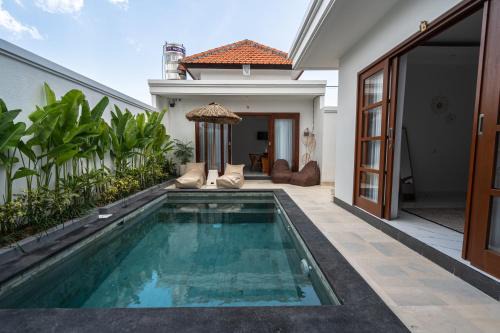 Munggu Villa | Aleksandra Villa Pererenan