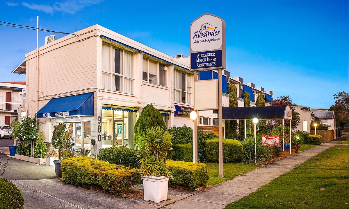 Essendon Hotel | Alexander Motor Inn & Apartments