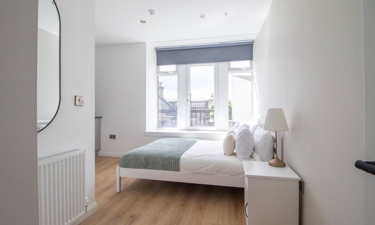 Grangemouth Apartment | Alexandra Apt - Double Room #6