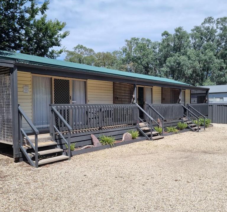 Alexandra House | Alexandra Parklife Deluxe Studio 1