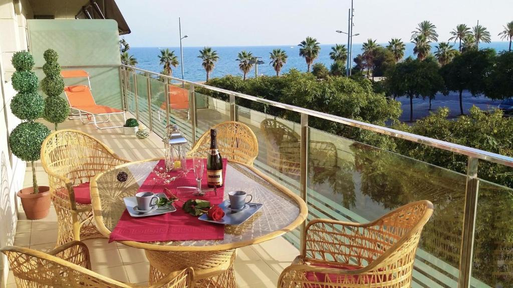 Badalona Apartment | ALEXANDRA´s BEACH-PORT