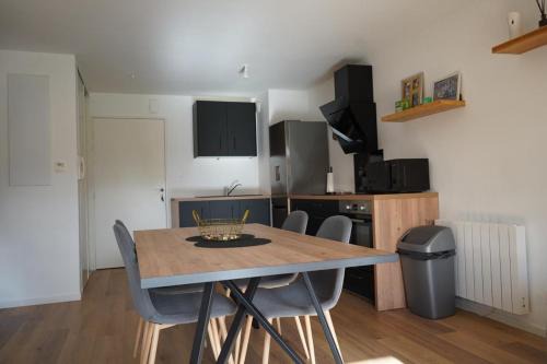 Miniac-Morvan Apartment | Alexandre