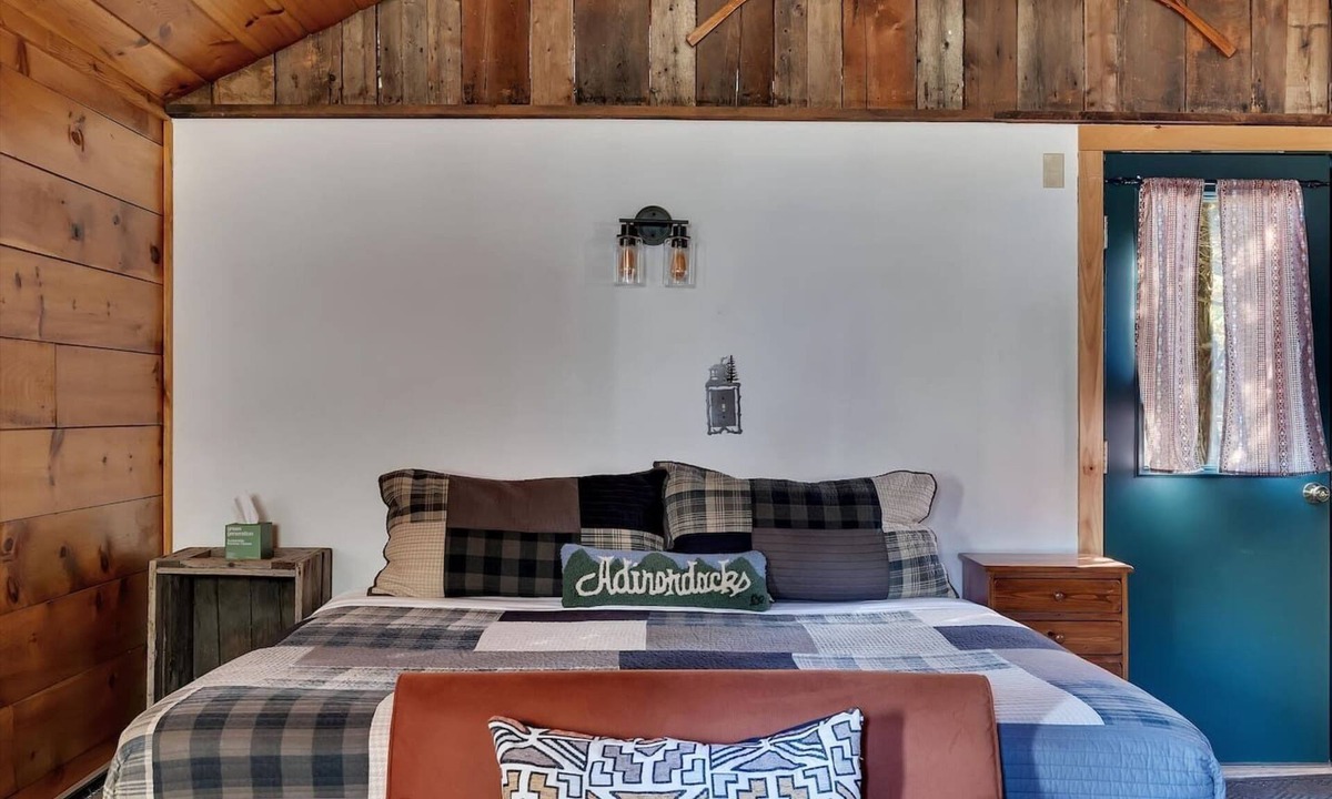 Lake Placid House | Algonquin Adirondack Cabin