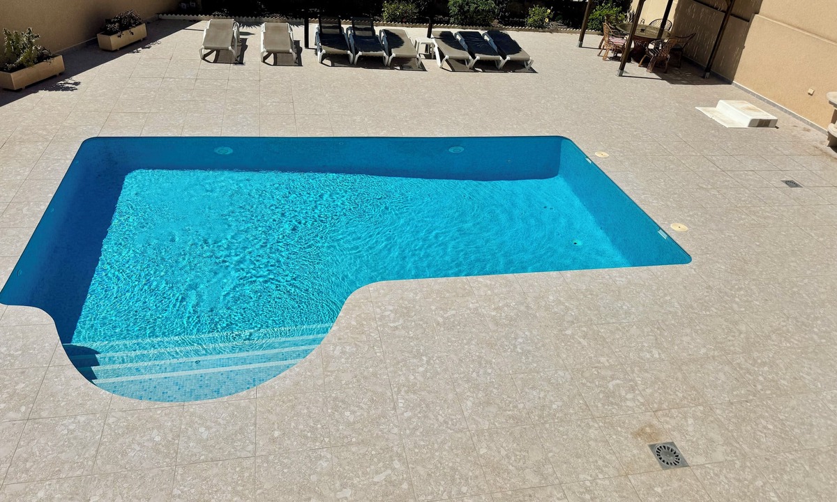 San Fulgencio Villa | Alicante Villa With Air-con and A Private Pool With Large Secure Tiled Sun Area