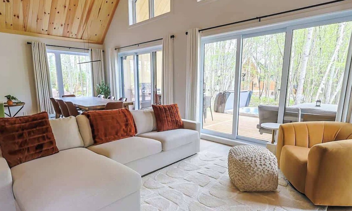 Pont-Rouge Ski Chalet | Alize Cozy Nature Escape with Spa Domaine Grand
