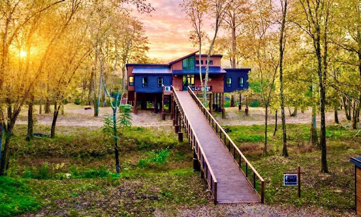 Broken Bow Cabin | All is Found Riverfront Cabin with Sauna