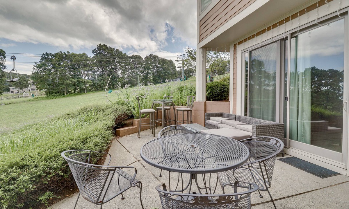 Wintergreen Condo | All-Season Fun! Wintergreen Resort Condo w/Views