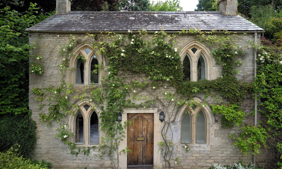 Lechlade Cottage | ALL SOULS COTTAGE, pet friendly in Eastleach, Cotswolds
