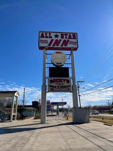 Bunkie Hotel | All Star Inn