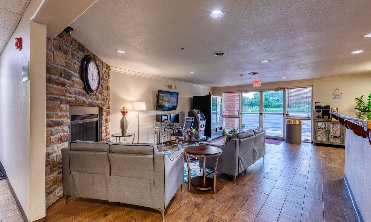 St. Robert Apartment | All Towne Suites