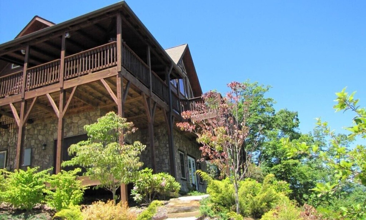Lake Lure Cabin | All Year Mountain/Sunset Views ~ LAKE LURE OPENS MAY 15 2026