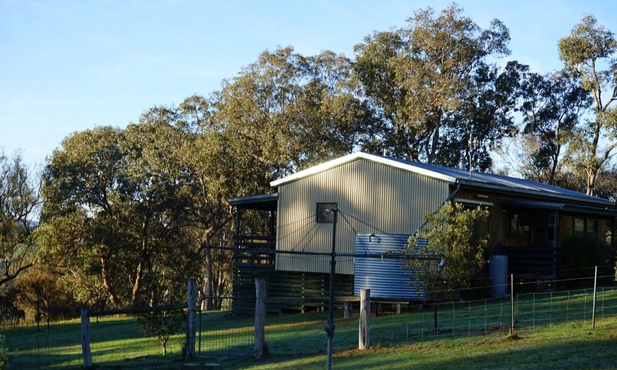 Gobur House | Allsops Paddock Farm Stay - Pet Friendly Min 2 Night Booking