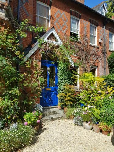 Newbury Bed & Breakfast | Alma House Bed and Breakfast