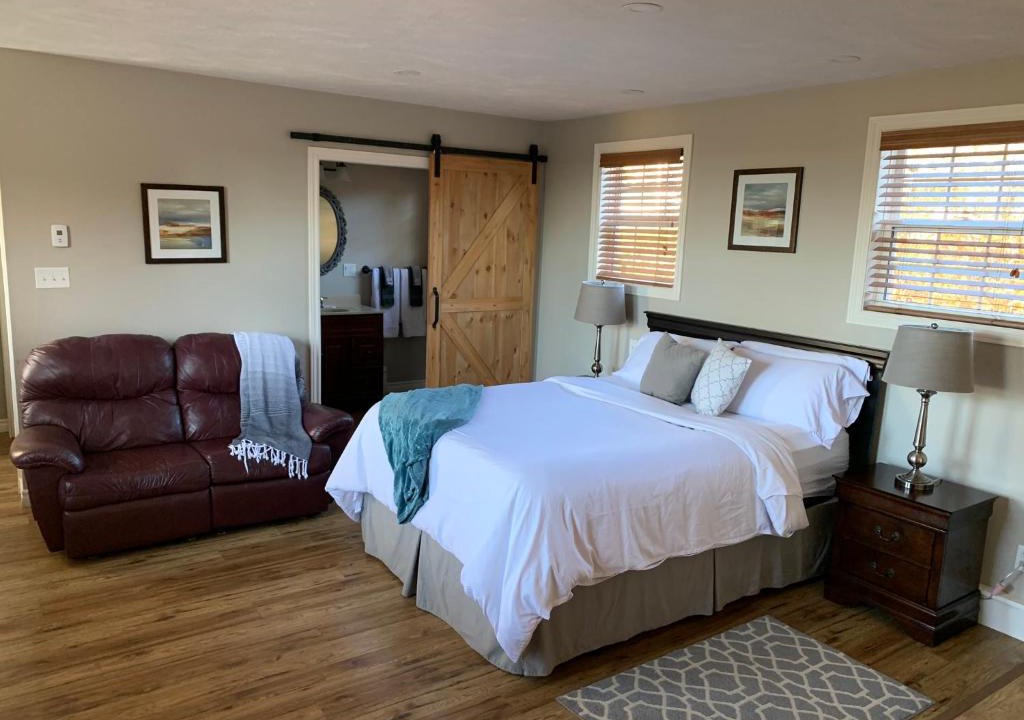 Alma Bed & Breakfast | Alma Shore Lane Suites & Cottages
