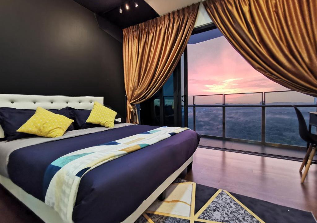 Nusajaya House | Almas Suites Puteri Harbour Hello Kitty