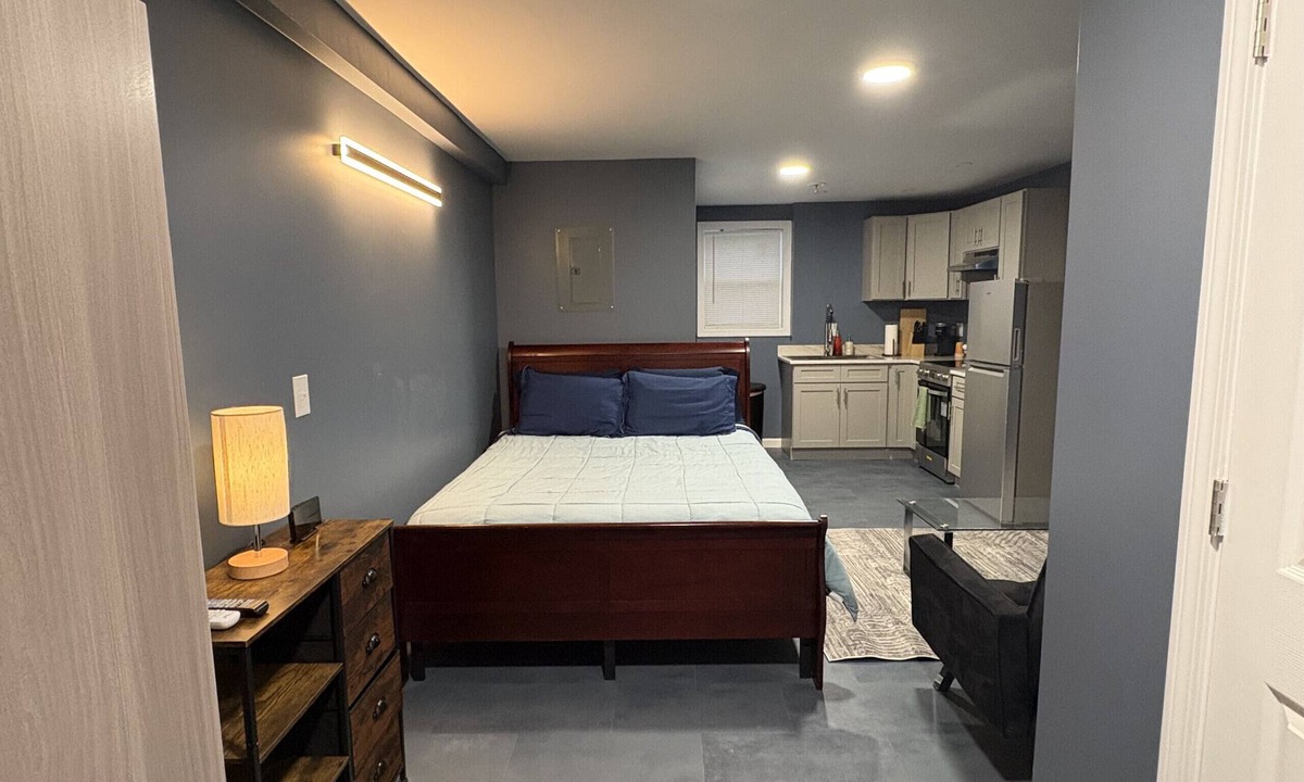 Mount Pleasant Apartment | Almira Private Bungalow