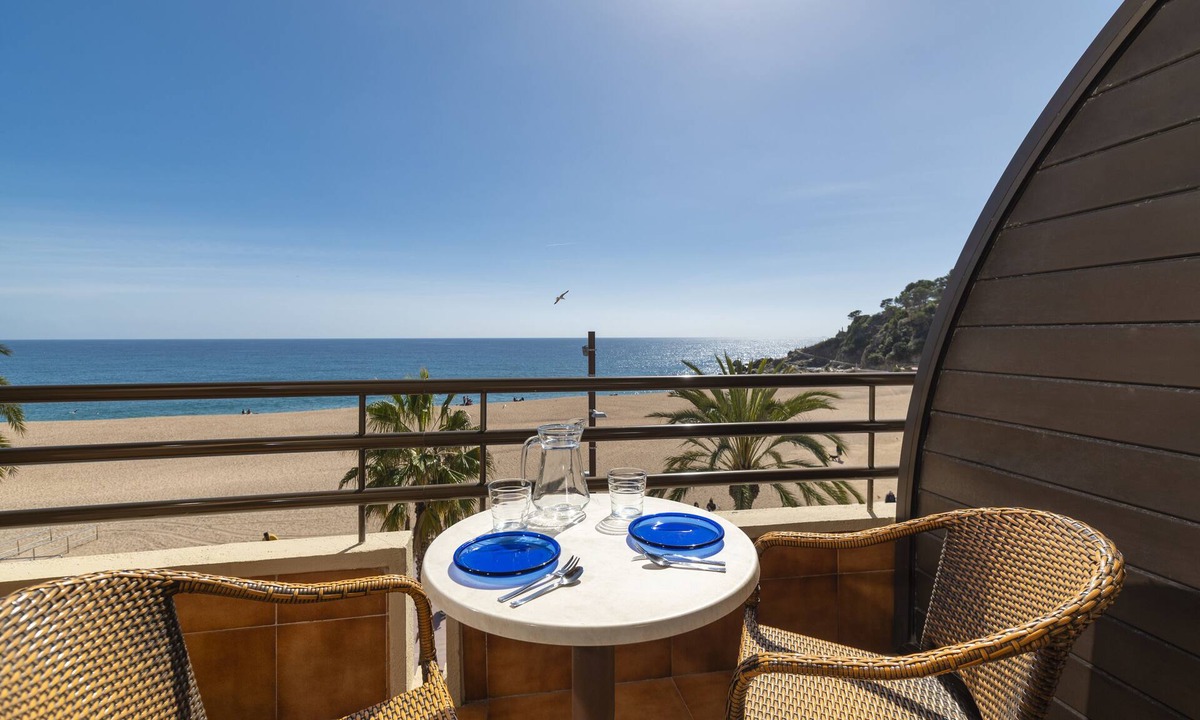 Lloret Town Center Hotel | Almirall Apartaments