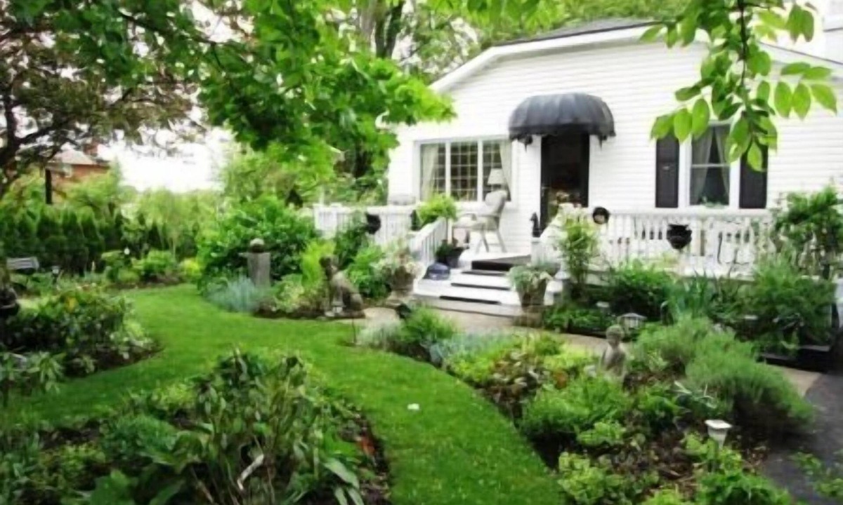 Niagara-on-the-Lake Cottage | Alnwick Cottage, quaint and comfortable