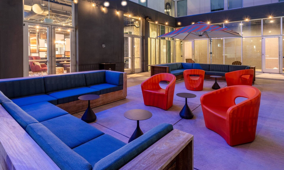 East Congress Hotel | Aloft Austin South
