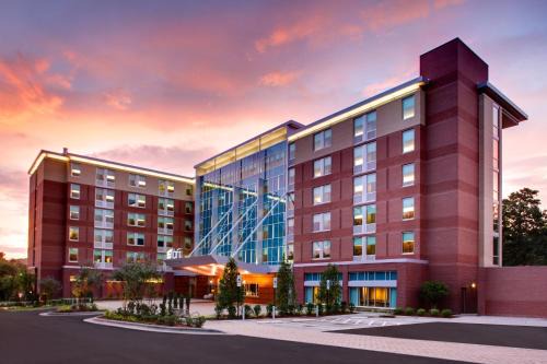 Chapel Hill Hotel | Aloft by Marriott Chapel Hill