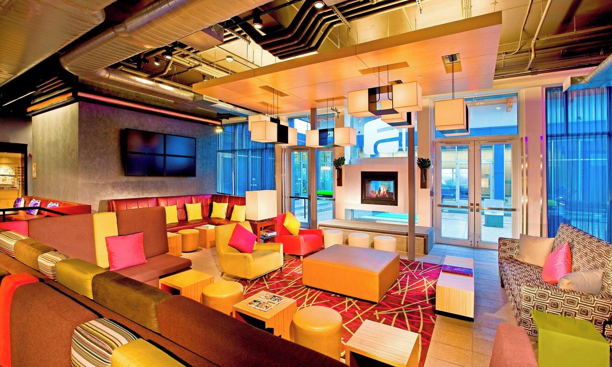 Mount Laurel Hotel | Aloft by Marriott Mount Laurel