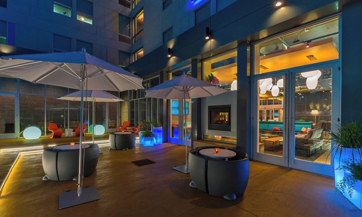 College Station Hotel | Aloft by Marriott College Station