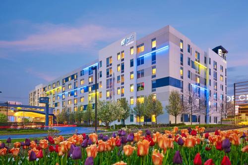 Rosemont Hotel | Aloft Chicago O'Hare