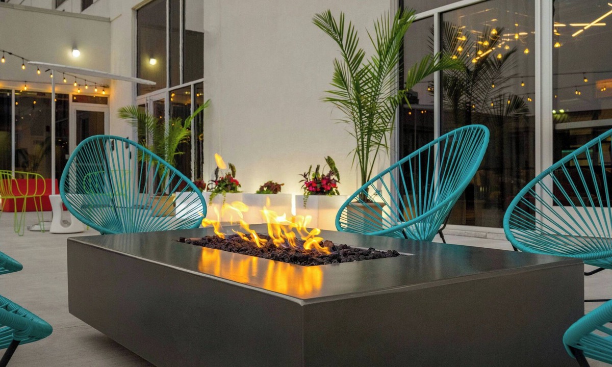Rolling Meadows Hotel | Aloft Chicago Schaumburg