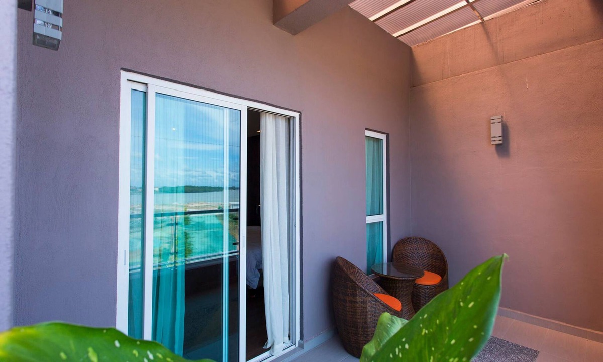 Pontian Hotel | Aloha Hotel