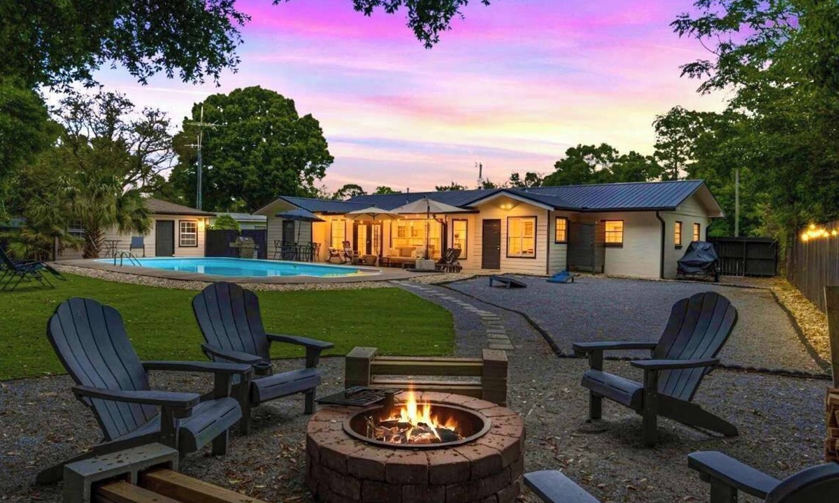 Fort Walton Beach House | Aloha Pool House- Stay Local, Live Aloha