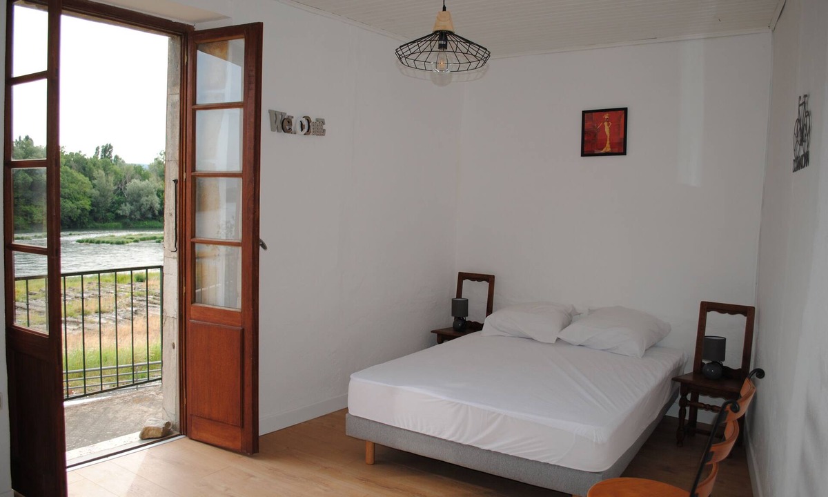 Baix House | Along the Rhône, Baix