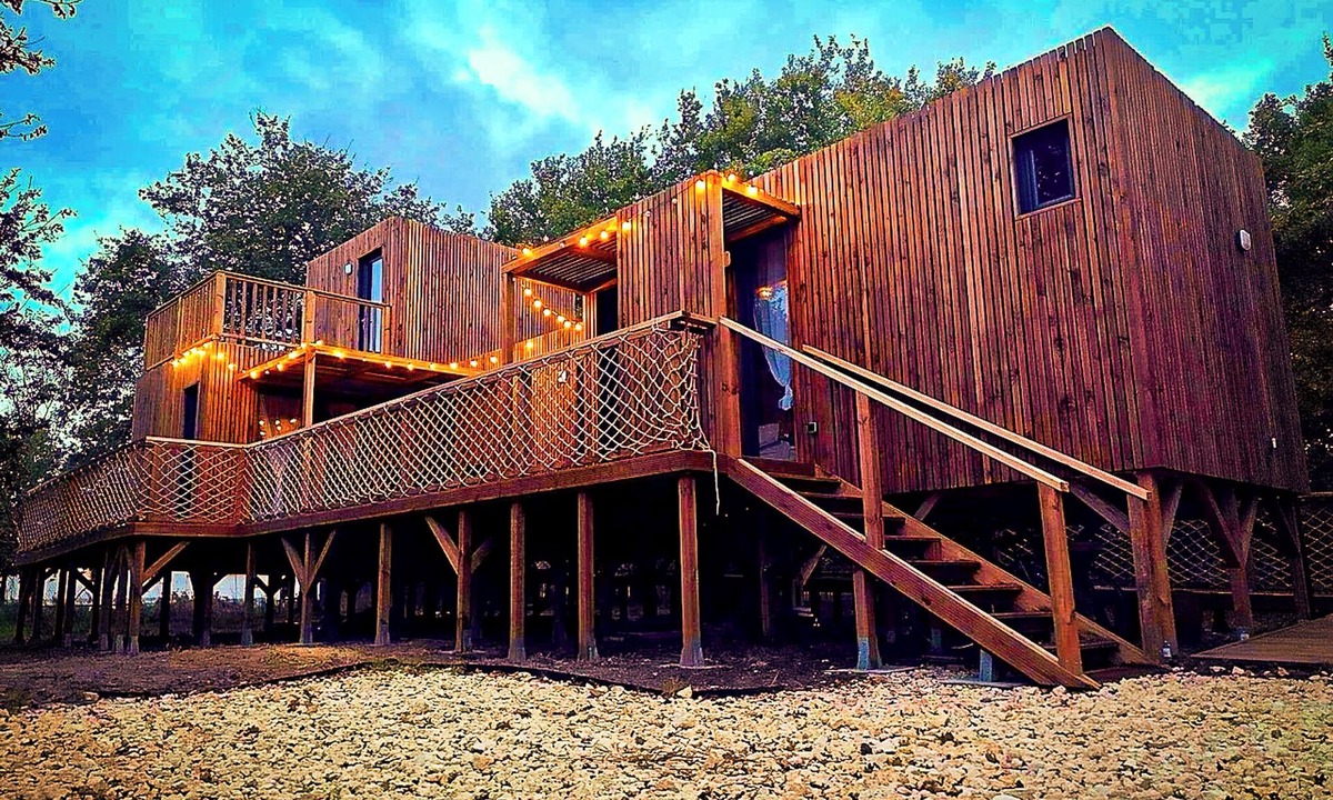 Talais Cabin | Aloudi House