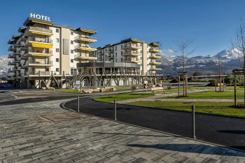 Collombey-Muraz Apartment | Alp Art Hotel Monthey